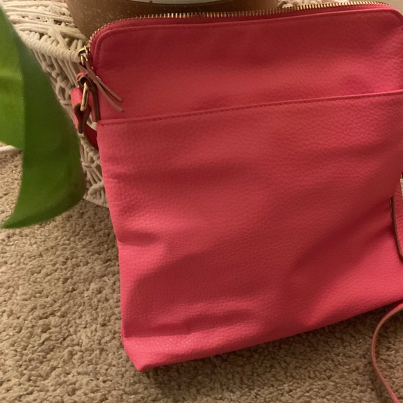 Anne Klein Womens Crossbody pink bag in a very good conditions - Picture 6 of 7